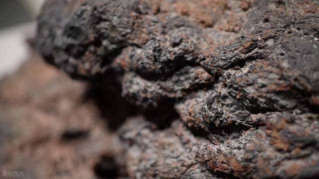 开威胁中国：不给稀土磁铁就加200%关税ag真人平台第一游戏特朗普彻底坐不住了公(图7)