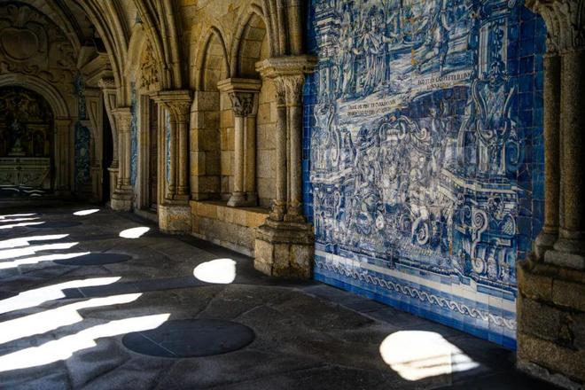 法遍地都是青花瓷教堂被中西混搭硬控了!AG真人网页欧洲景德镇!葡萄牙隐藏版玩(图3) 法遍地都是青花瓷教堂被中西混搭硬控了!AG真人网页欧洲景德镇!葡萄牙隐藏版玩(图3)