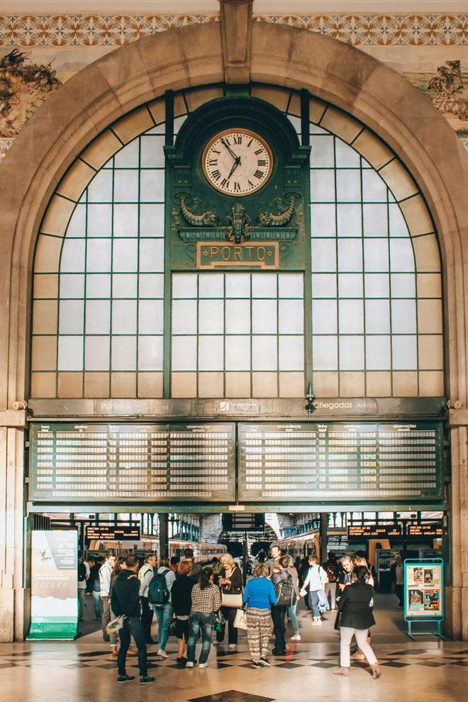 法遍地都是青花瓷教堂被中西混搭硬控了！AG真人网页欧洲景德镇！葡萄牙隐藏版玩(图25)
